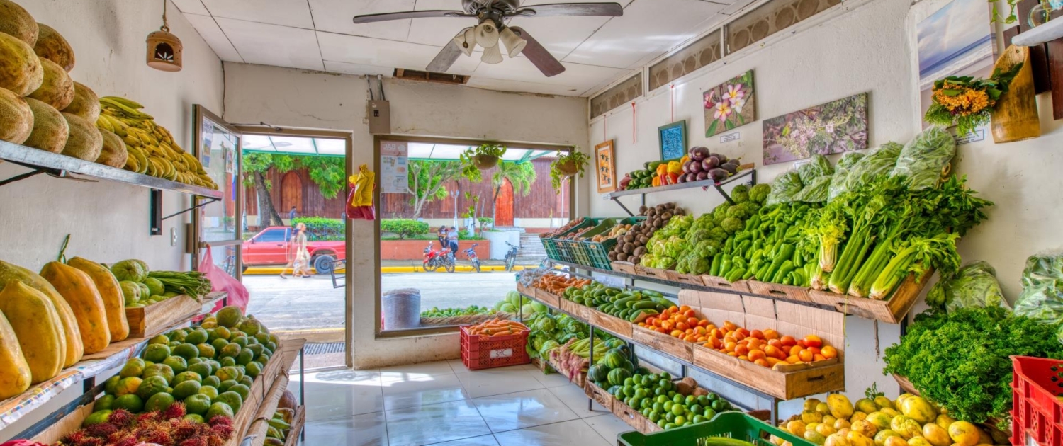 Vegetable & Fruit Store